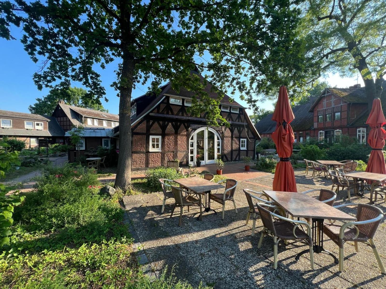 Ihr Ferien Hotel Brunnenhof Suhlendorf Экстерьер фото