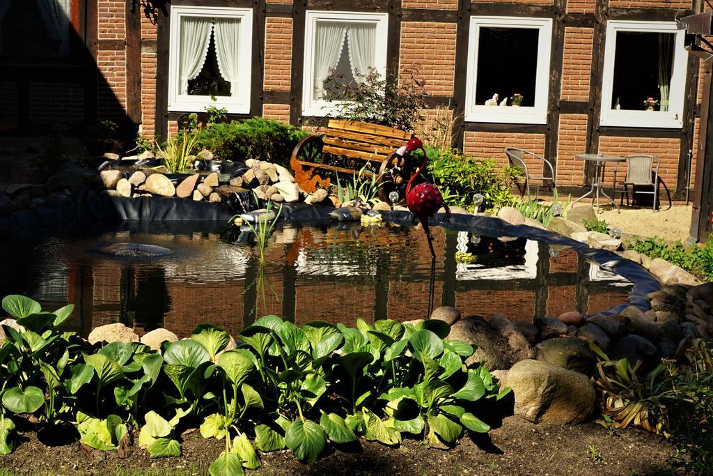 Ihr Ferien Hotel Brunnenhof Suhlendorf Экстерьер фото